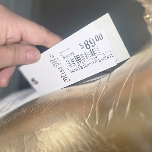 Hooded Sweater with Geometric Pattern - Picture 5 of 7